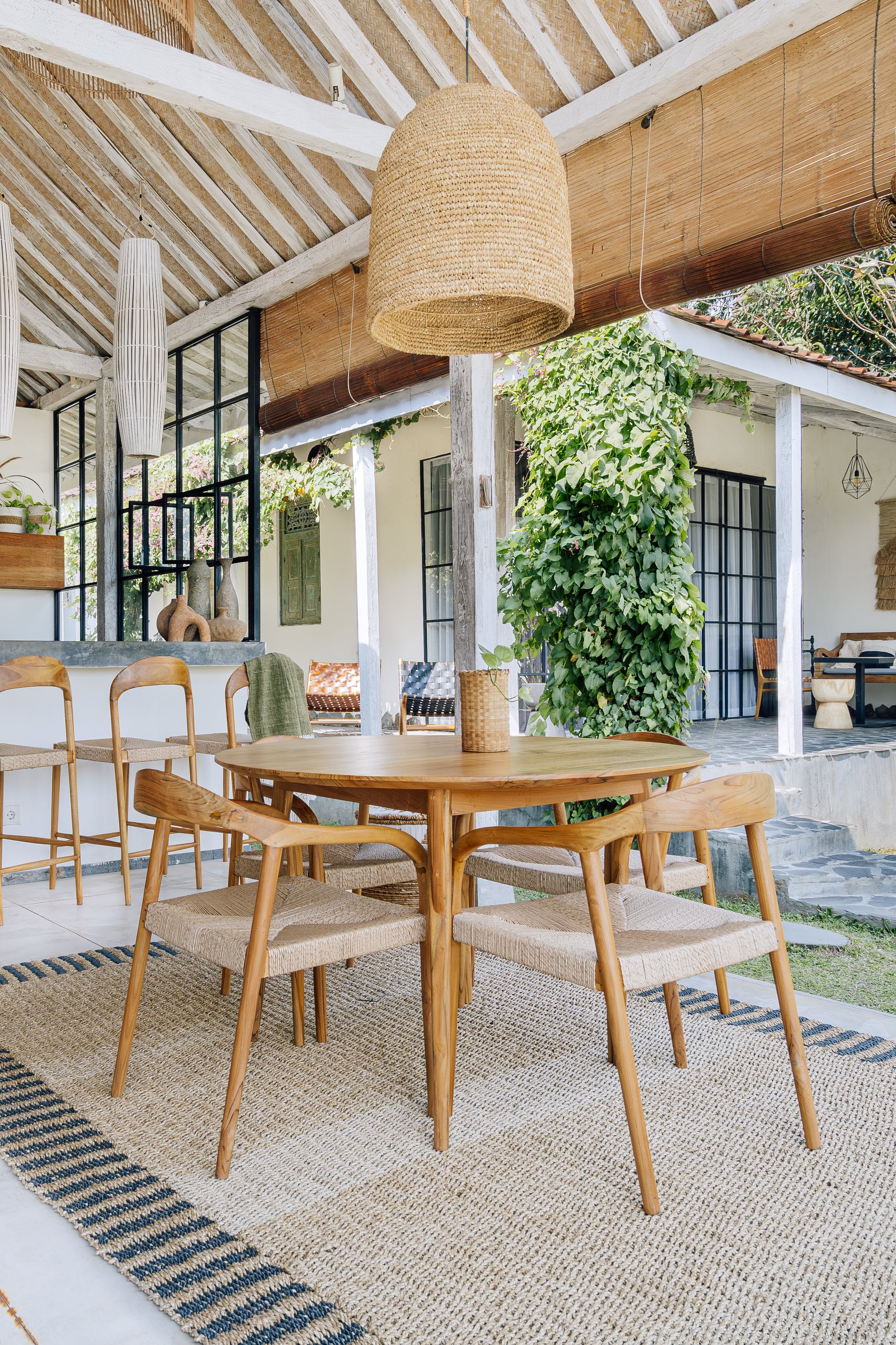 Dining Table 'Pantai' in Teak 120 cm