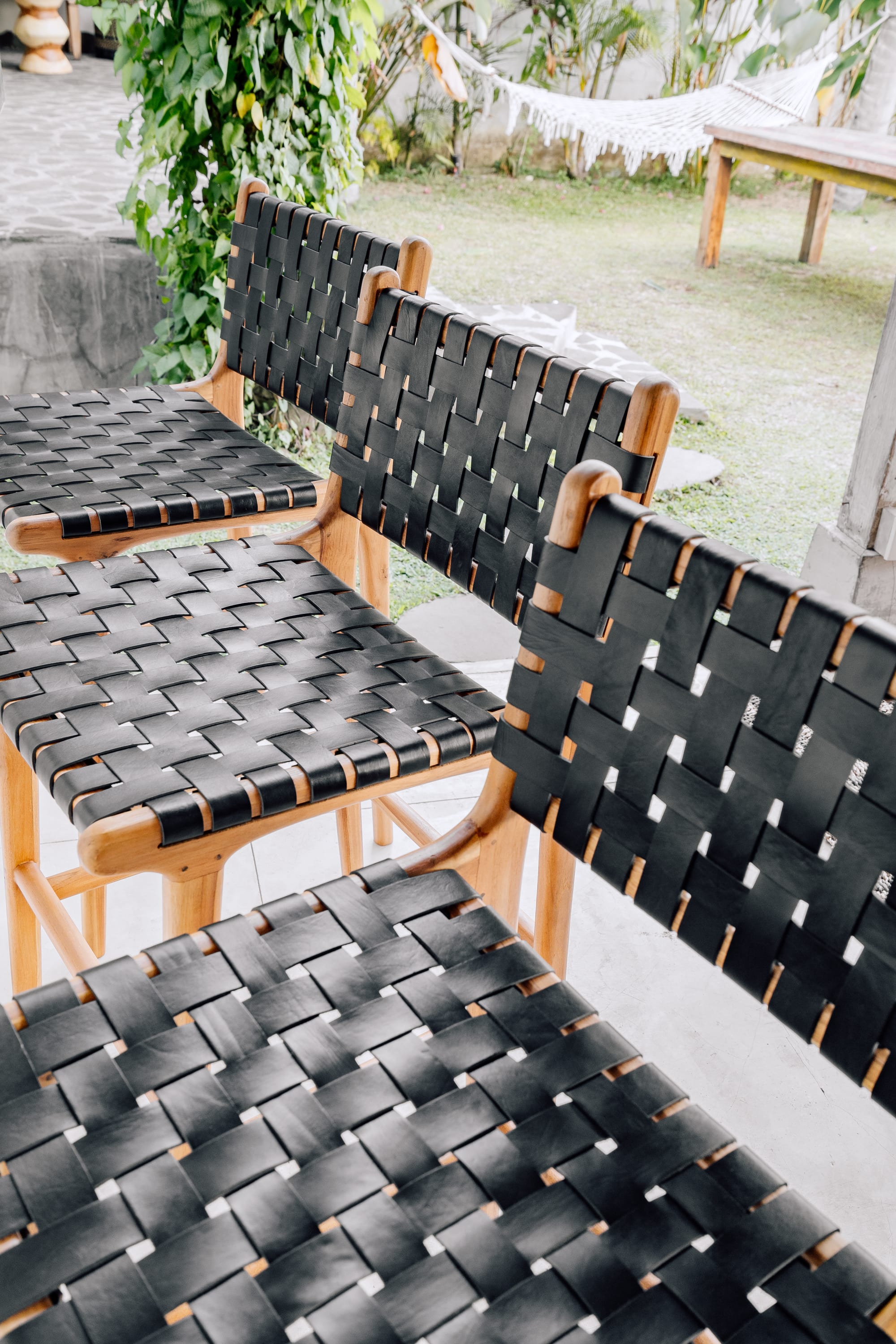Counter Stool 'Umalas' in Teak and Leather