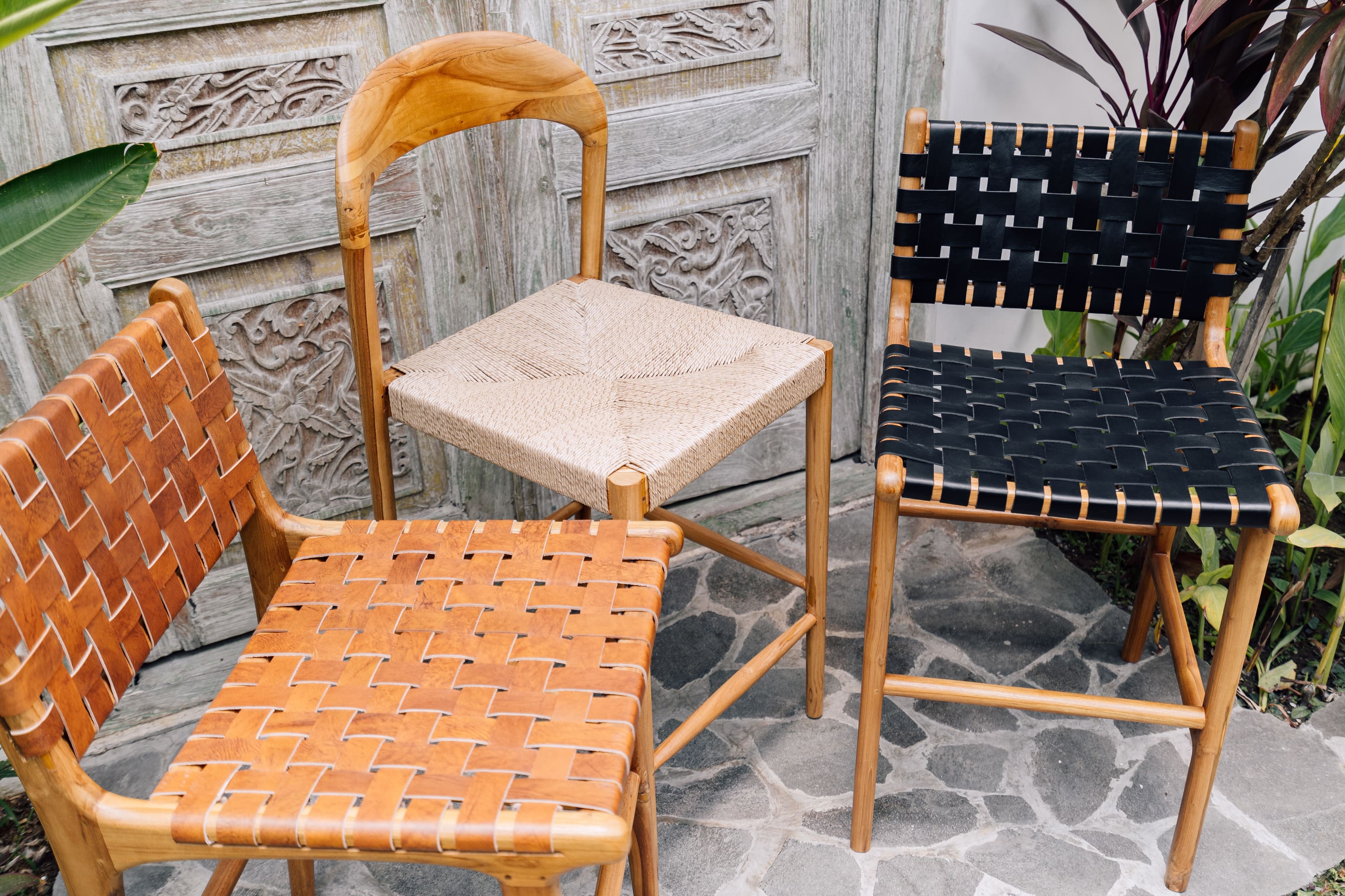 Counter Stool 'Umalas' in Teak and Leather