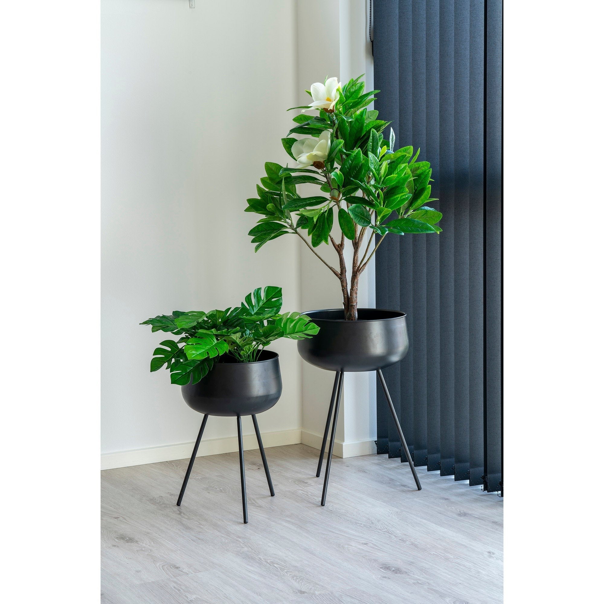 Kayu Living Ardola set of 2 black steel flowerpots on stands. Minimalist planters for indoor/outdoor use.