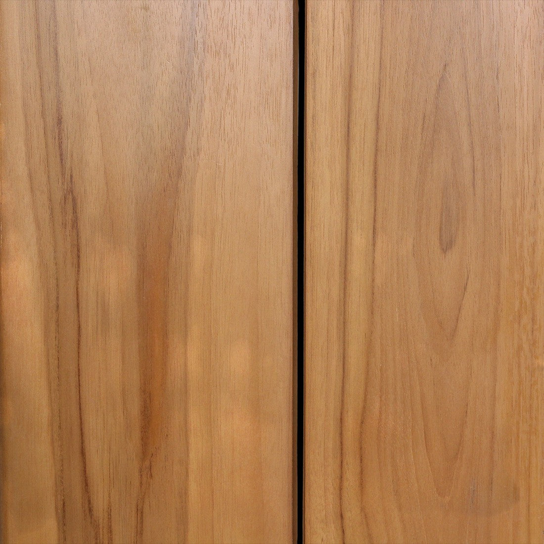 Close-up of natural warm-toned teak wood grain on a Kayu Living bench, showing smooth, sustainably sourced texture.