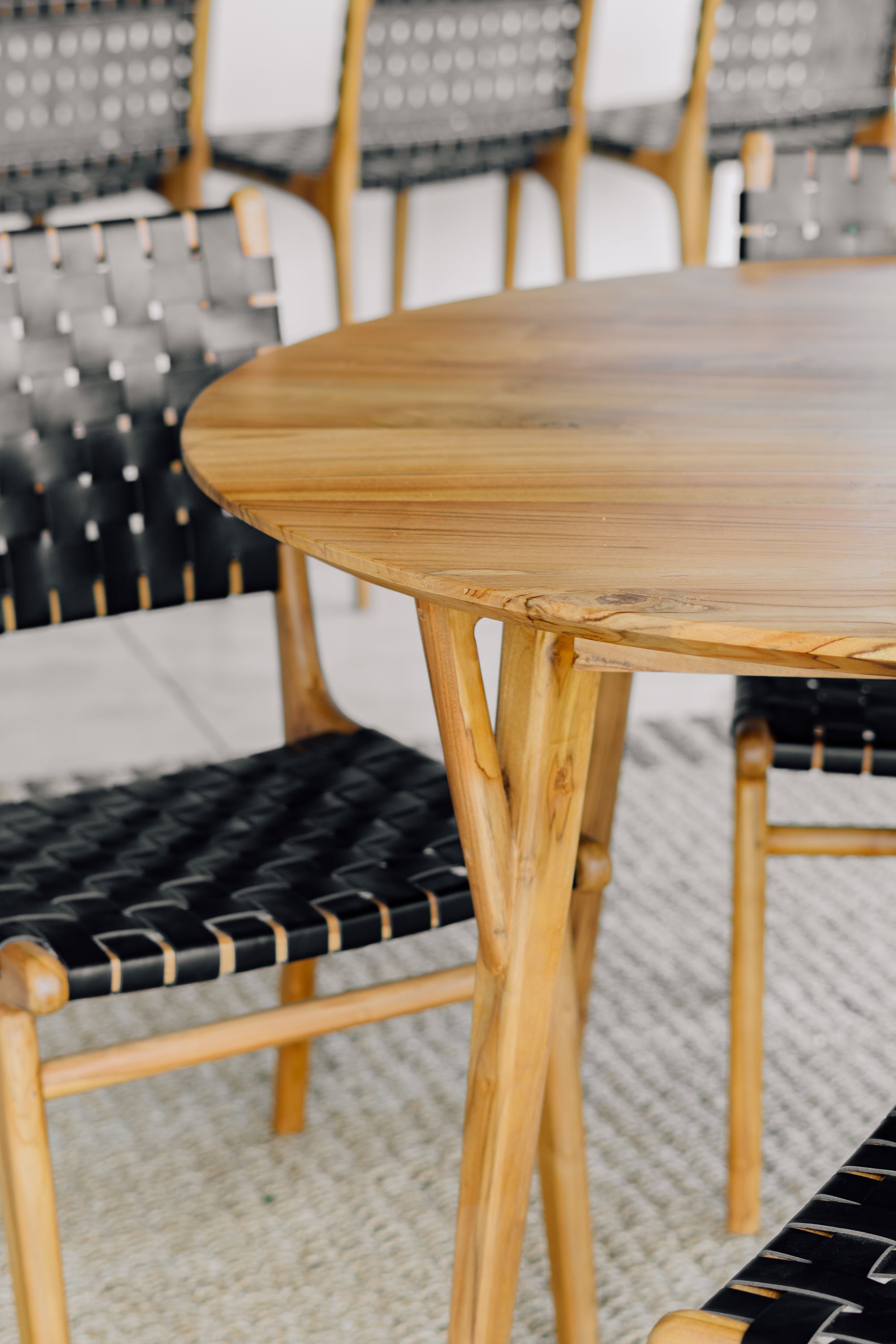 Chair in Solid Teak and Handwoven Leather