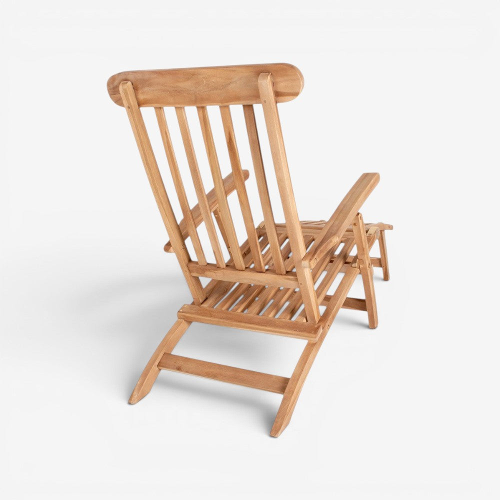 Kayu Living Arrecife natural teak deck chair with adjustable backrest and slatted seat. Outdoor furniture.